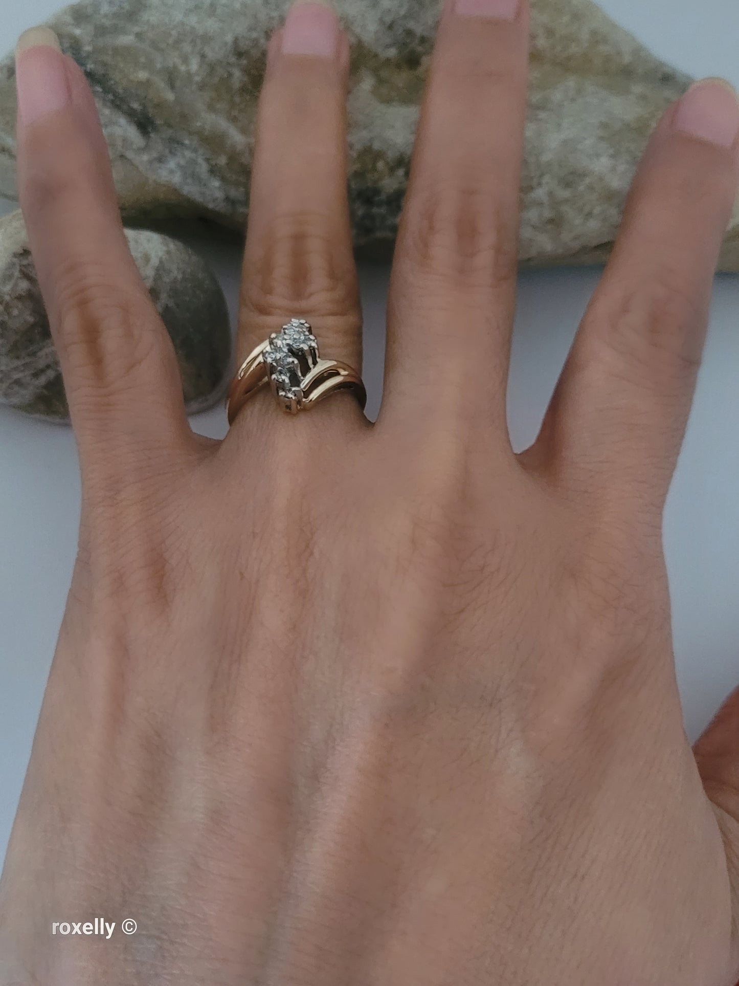14K Yellow Gold Genuine Diamond Cluster Ring Size 5.75 - Solid Gold!