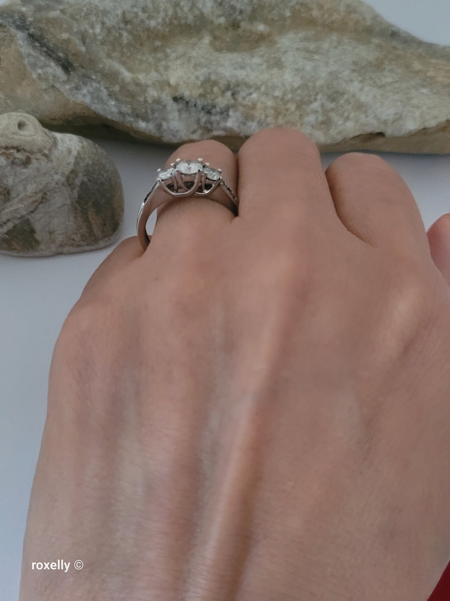 10K White Gold Genuine Diamonds Band Ring Size 7.75 - Solid Gold