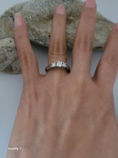 10K White Gold Genuine Diamonds Band Ring Size 7.75 - Solid Gold
