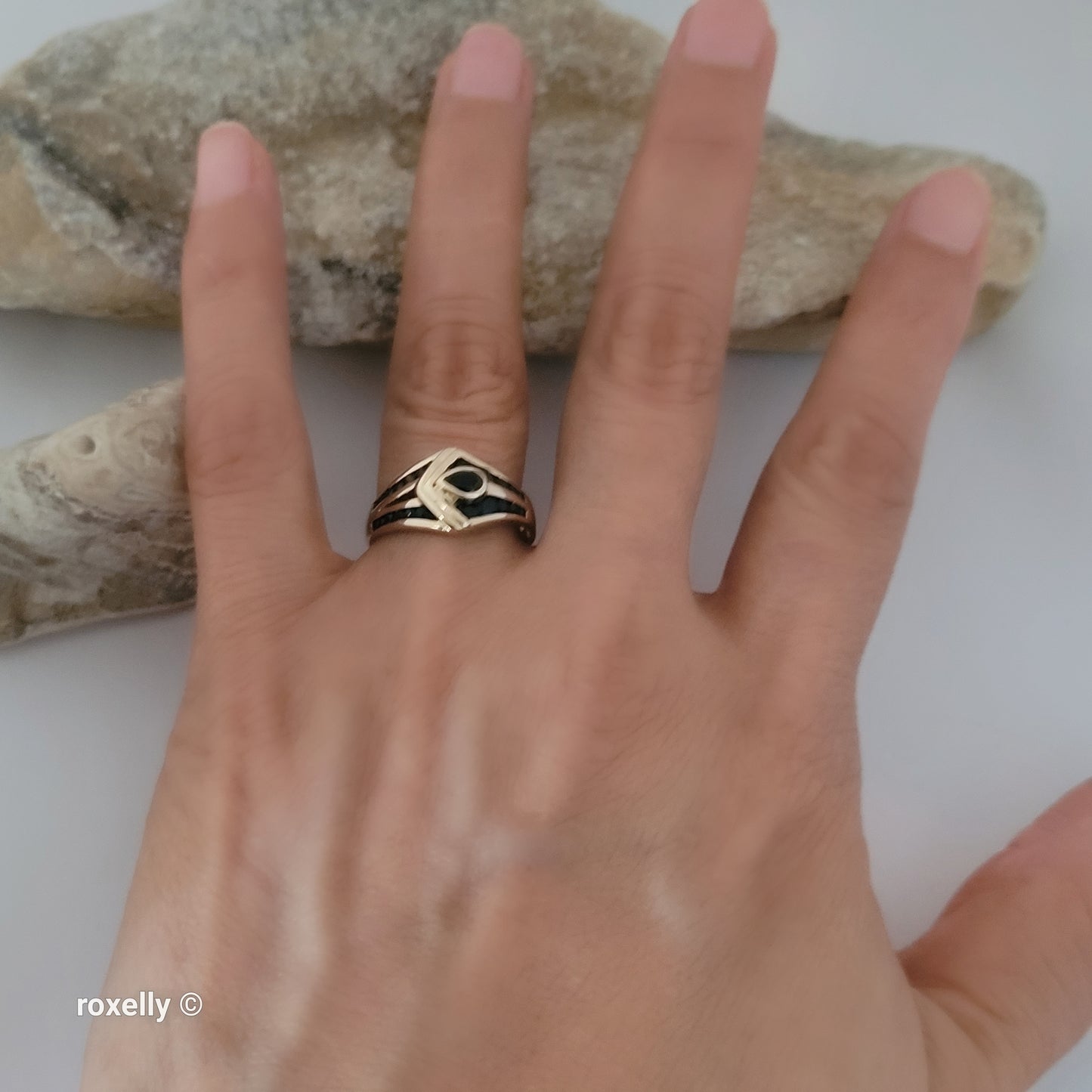 14K Yellow Gold Blue Sapphires Ring Size 8 - Solid Gold