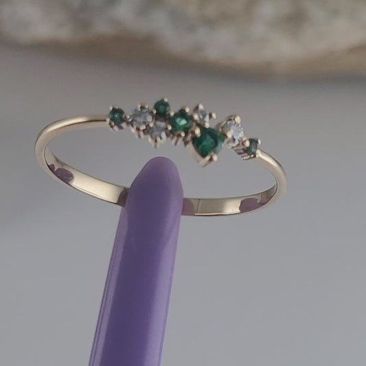 14K Yellow Gold Emeralds & Genuine Diamonds Dainty Lightweight Ring Size 8.5