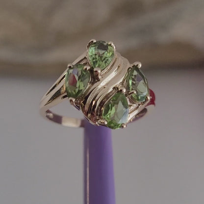 ❤️10k Size 7.75 Beautiful Solid Yellow Gold Peridot Ring!