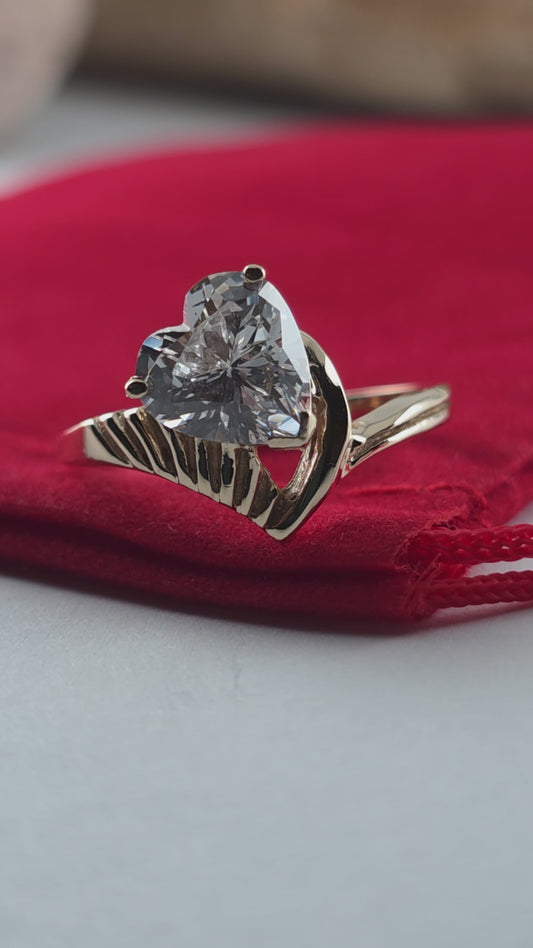 14K Yellow Gold Heart-Shaped Cubic Zirconia Ring Size 7.75, Solid Gold!