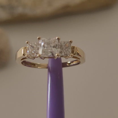 ❤️14k Size 8 Precious Solid Yellow Gold Cubic Zirconia Cocktail Ring!