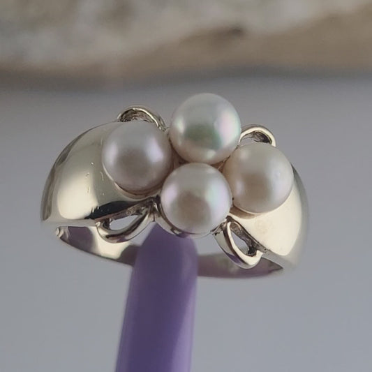 10K Yellow Gold Freshwater Pearls Ring Size 5.5 - Solid Gold!