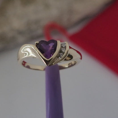 ❤️14k Size 6.5 Beautiful Solid Yellow Gold Heart-Shaped Amethyst and Diamonds Ring!