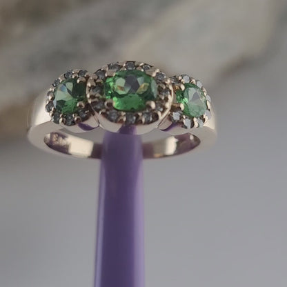 $3000 EFFY 14K Yellow Gold Green Garnet and Diamonds Ring Size 6 - Solid Gold