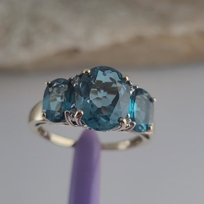 14K Yellow Gold Blue Topaz and Genuine Diamond Ring Size 8 - Solid Gold