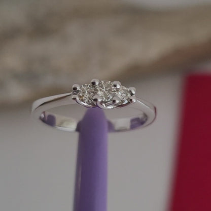 ❤️14k Size 7 Beautiful Solid White Gold Genuine Diamonds Ring!