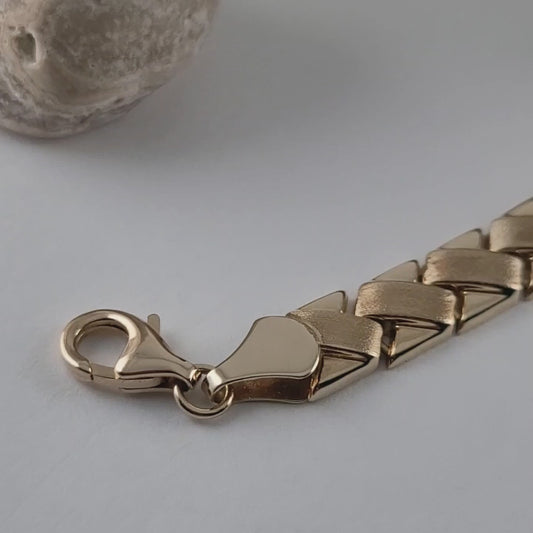 14K Yellow Gold Woven Chevron Link Bracelet, 7.25” Solid Gold – Made in Turkey