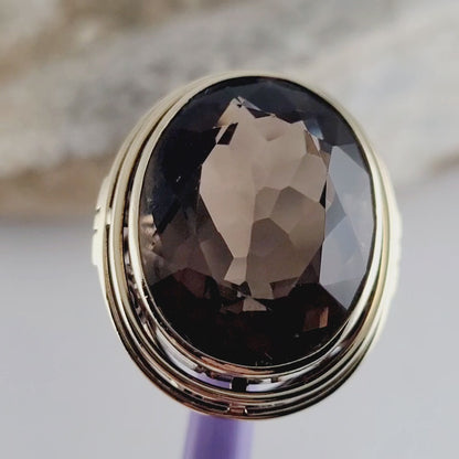 14K Gorgeous Yellow Gold Smoky Topaz Cocktail Ring Size 6, Solid Gold!