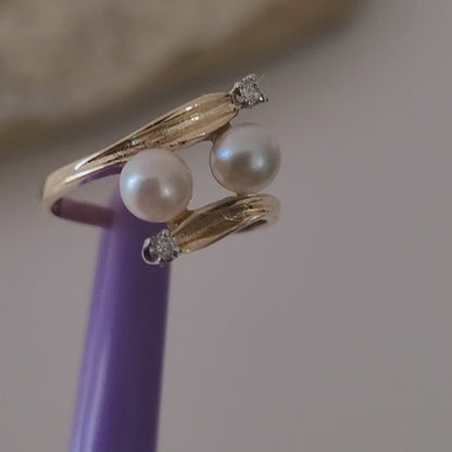 ❤️14k Size 5 Beautiful Solid Yellow Gold Fresh-Water Pearl and Diamonds Ring!