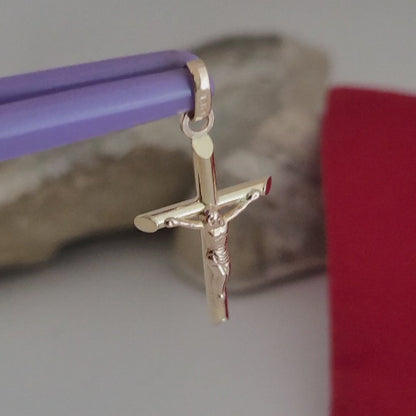 ❤️14k Small Solid Yellow Gold Crucifix Pendant!