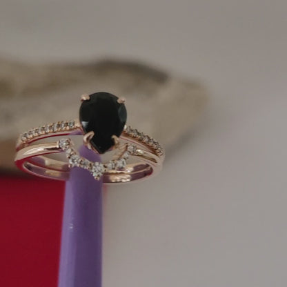 ❤️18k Size 7 Beautiful Two Solid Rose Gold Onyx and Diamond Rings!