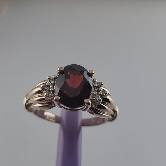 14K Yellow Gold Garnet and Genuine Diamonds Ring Size 5.5 - Solid Gold