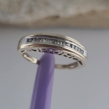 10K Yellow Gold Genuine Diamond "MOM" Band Ring Size 6.75 - Solid Gold