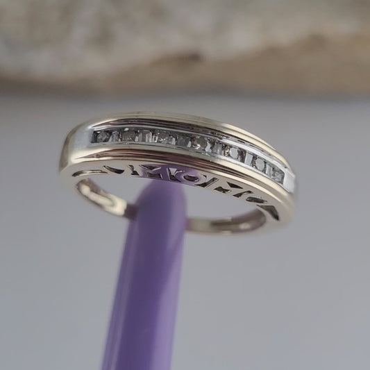 10K Yellow Gold Genuine Diamond "MOM" Band Ring Size 6.75 - Solid Gold