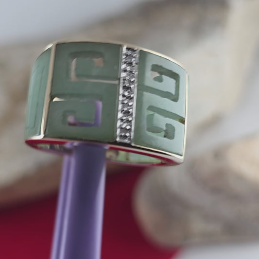 14K Yellow Gold Natural Jade & Genuine Diamonds Ring Size 7 - Solid Gold