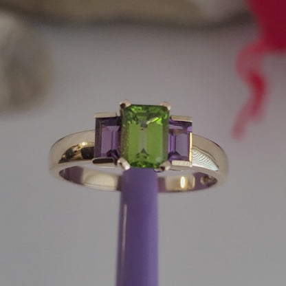 ❤️10k Size 9.75 Beautiful Solid Yellow Gold Peridot and Amethyst Ring!