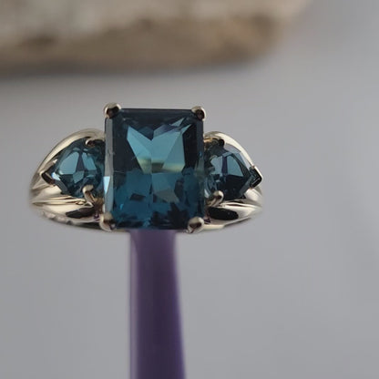 14K Yellow Gold Blue Topaz Cocktail Ring Size 10 - Solid Gold