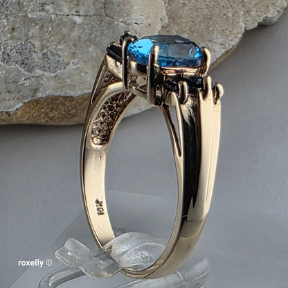 10K Yellow Gold Blue Topaz and Sapphire Cocktail Ring Size 7.25, Solid Gold!