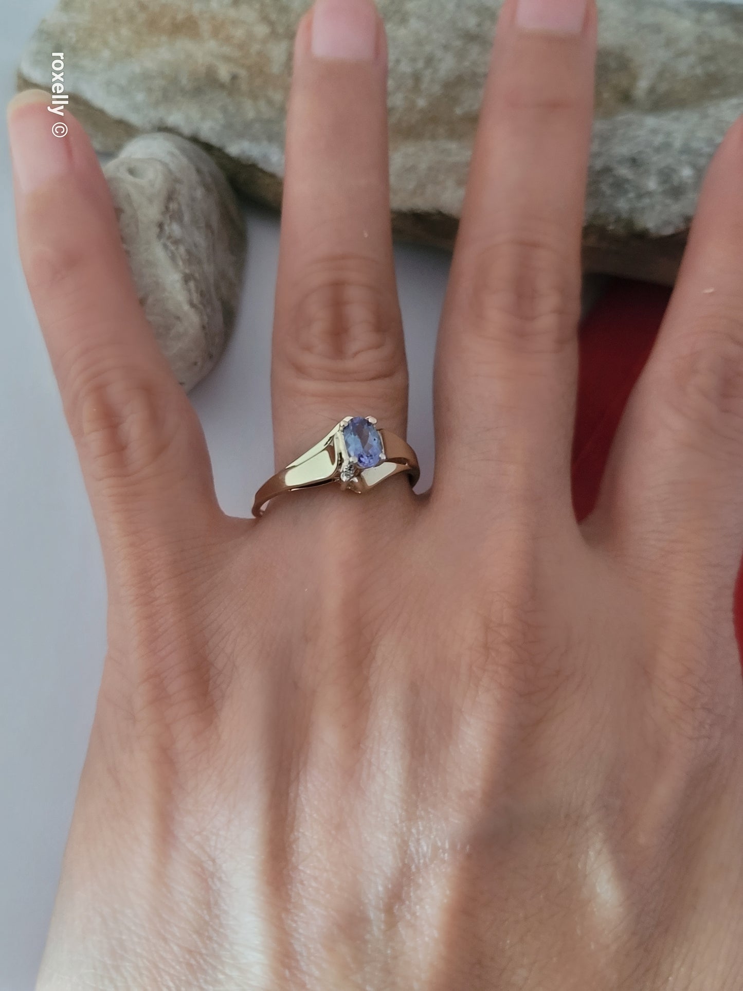 10K Yellow Gold Tanzanite and Diamond Ring Size 9.25, Solid Gold!