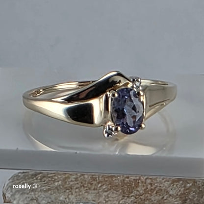 10K Yellow Gold Tanzanite and Diamond Ring Size 9.25, Solid Gold!