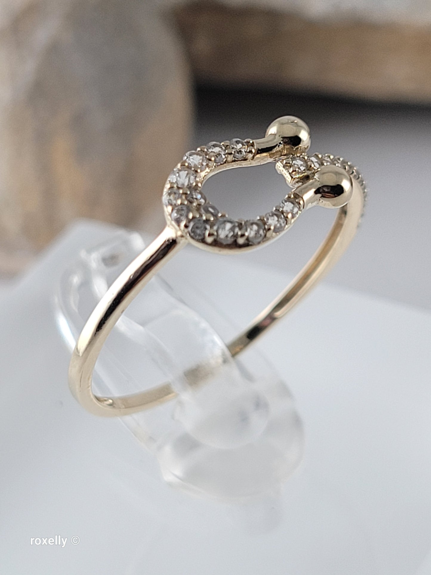 10K Yellow Gold Cubic Zirconia Horseshoe Dainty Ring Size 6.75, Solid Gold!