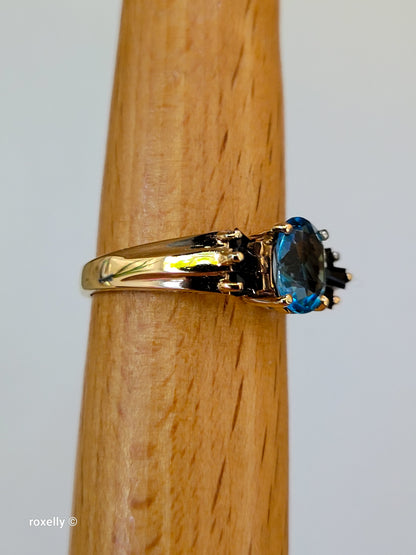 10K Yellow Gold Blue Topaz and Sapphire Cocktail Ring Size 7.25, Solid Gold!