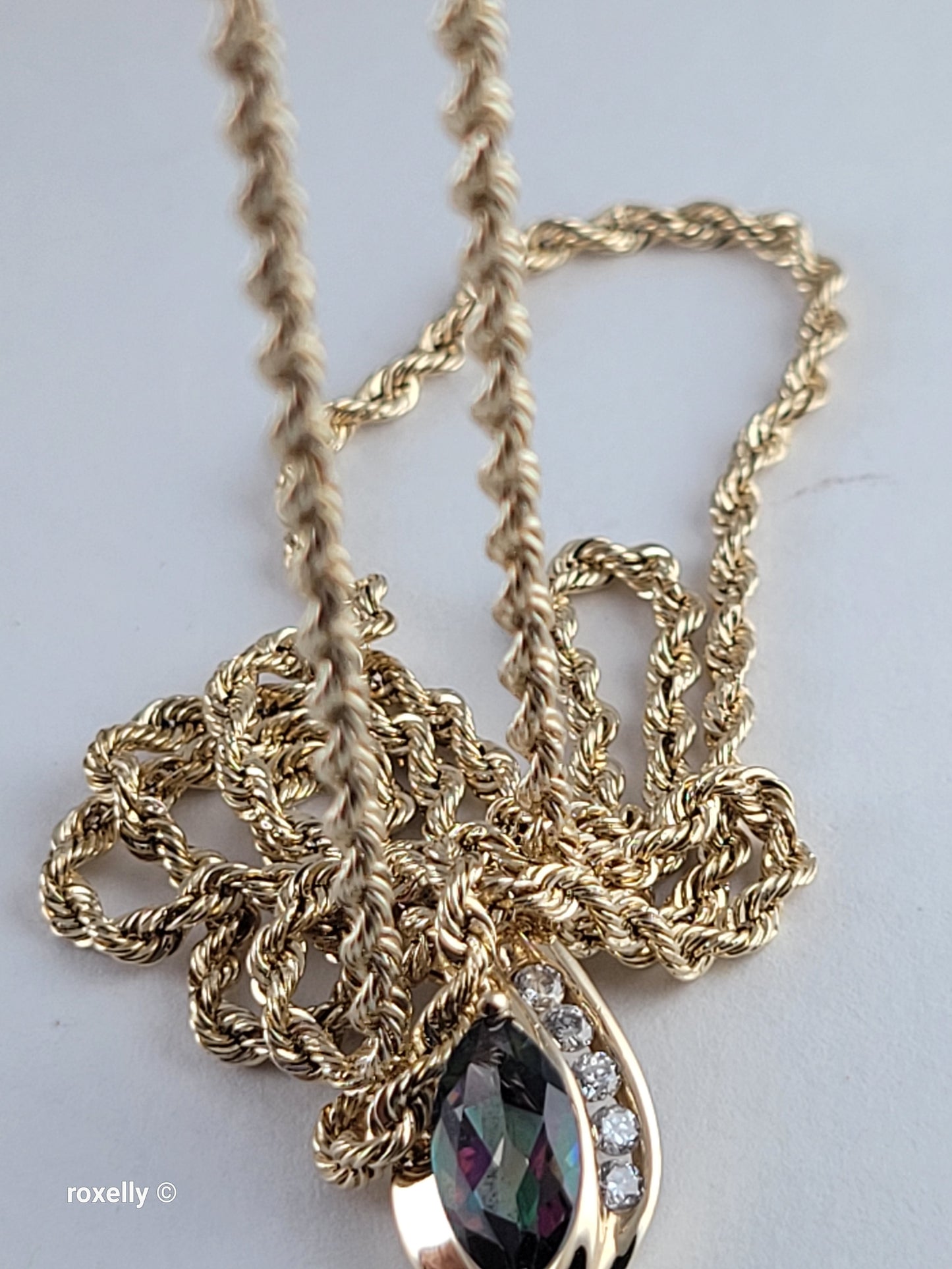 10K Yellow Gold Rope Chain and Mystic Pendant!
