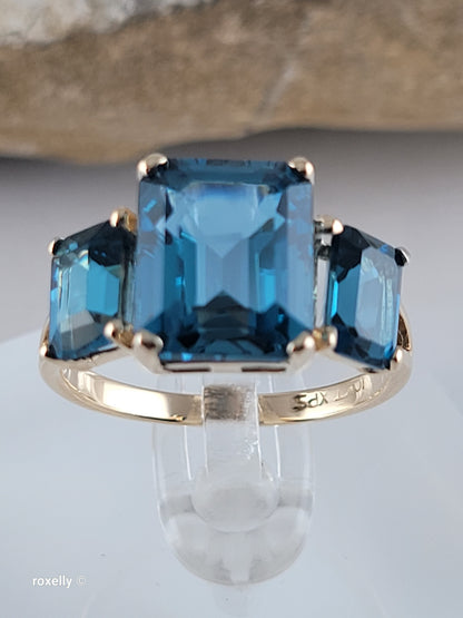 10K Yellow Gold London Blue Topaz Cocktail Ring Size 6.75, Solid Gold