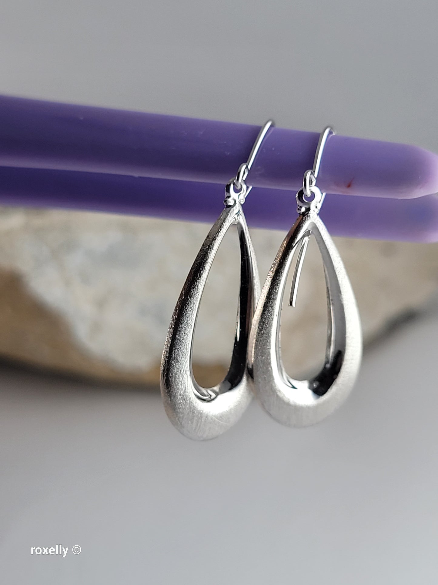 14K White Gold Lightweight Small Comfortable Brushed Finish Earrings!