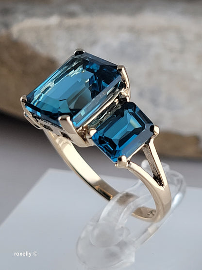 10K Yellow Gold London Blue Topaz Cocktail Ring Size 6.75, Solid Gold