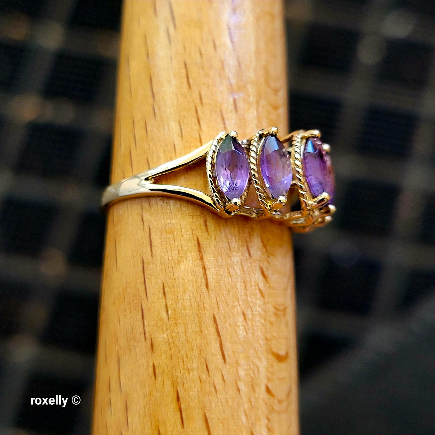 10K Yellow Gold Amethyst Tiara Design Ring Size 8, Solid Gold!