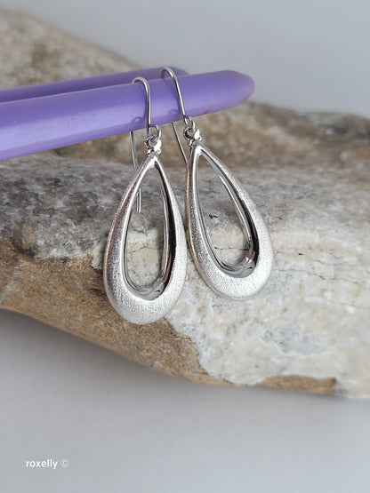 14K White Gold Lightweight Small Comfortable Brushed Finish Earrings!