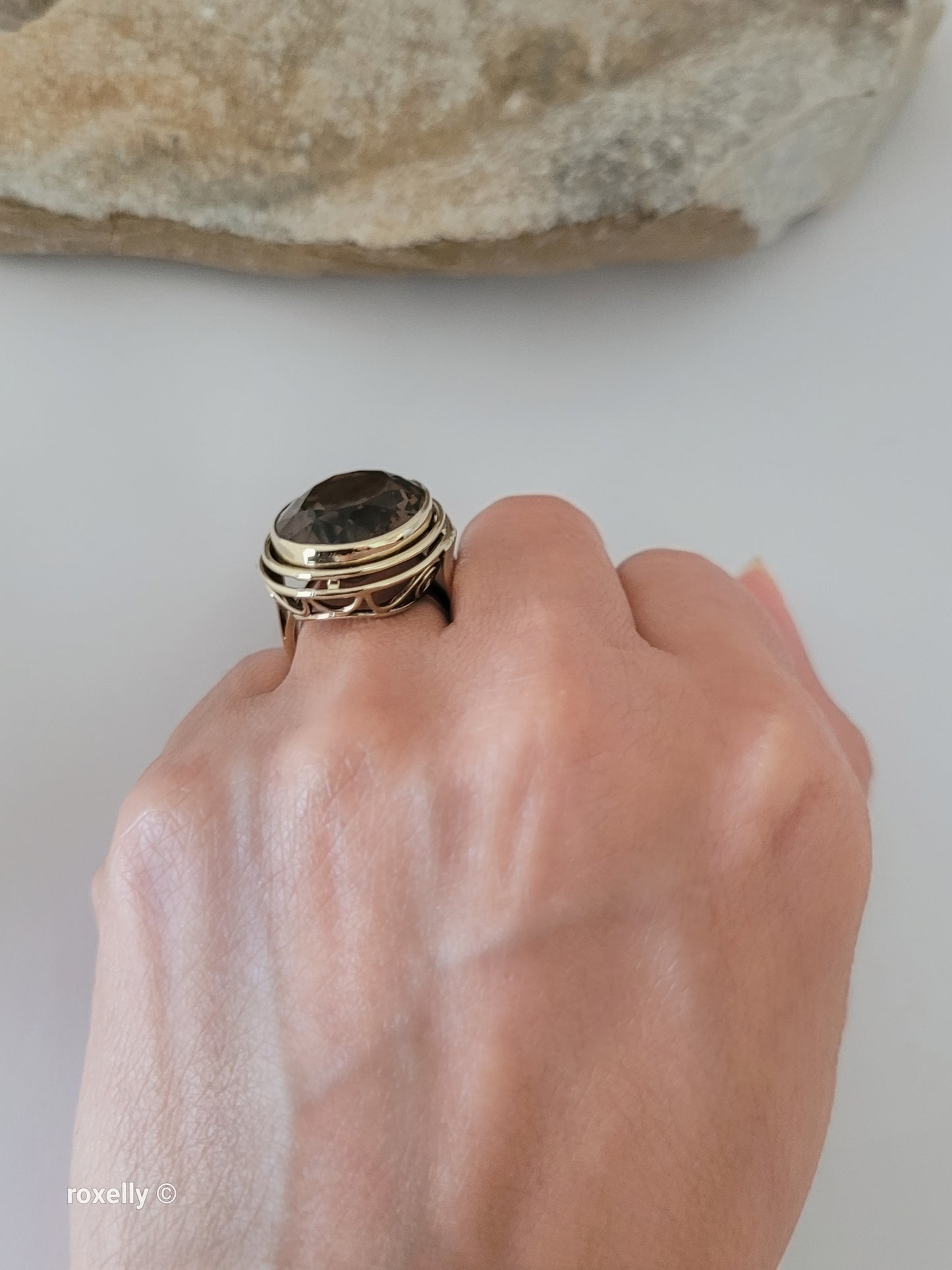 14K Gorgeous Yellow Gold Smoky Topaz Cocktail Ring Size 6, Solid Gold!