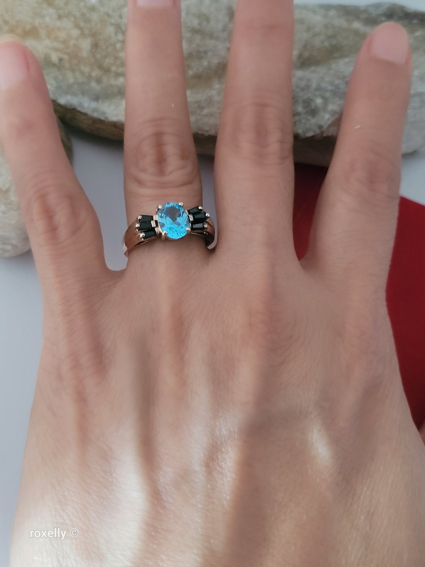 10K Yellow Gold Blue Topaz and Sapphire Cocktail Ring Size 7.25, Solid Gold!