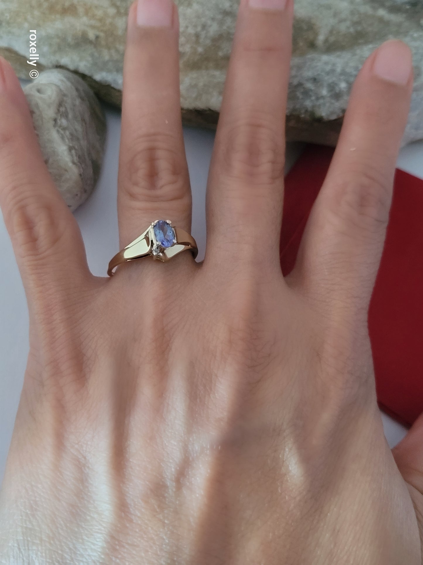 10K Yellow Gold Tanzanite and Diamond Ring Size 9.25, Solid Gold!