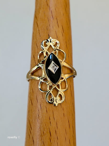 10K Yellow Gold Onyx and Diamond Art-Deco Ring Size 8.25, Solid Gold!