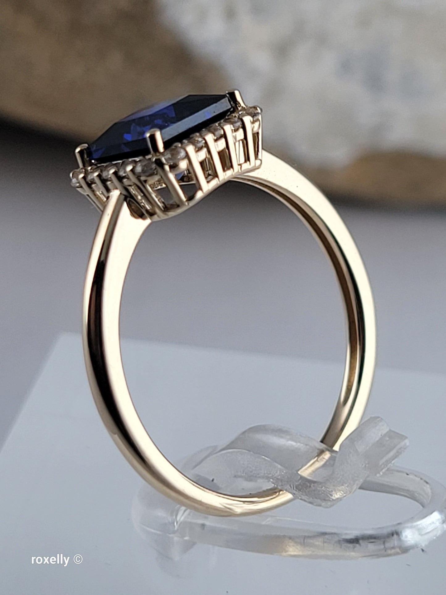 10K Yellow Gold with Blue and White Sapphires Cocktail Ring Size 6, Solid Gold