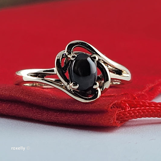 10K Yellow Gold Black Star Sapphire Ring Size 6 - Solid Gold!