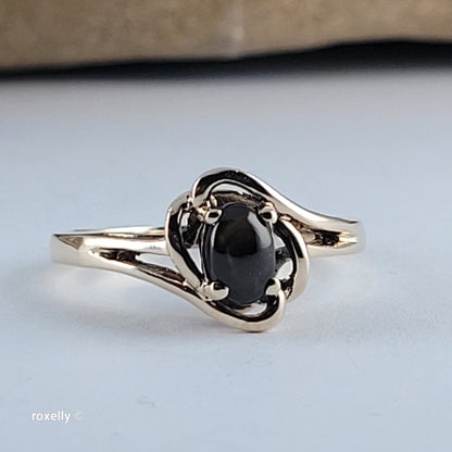 10K Yellow Gold Black Star Sapphire Ring Size 6 - Solid Gold!