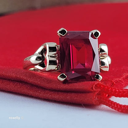 10K Yellow Gold Ruby Gemstone Ring Size 4.25 - Solid Gold!