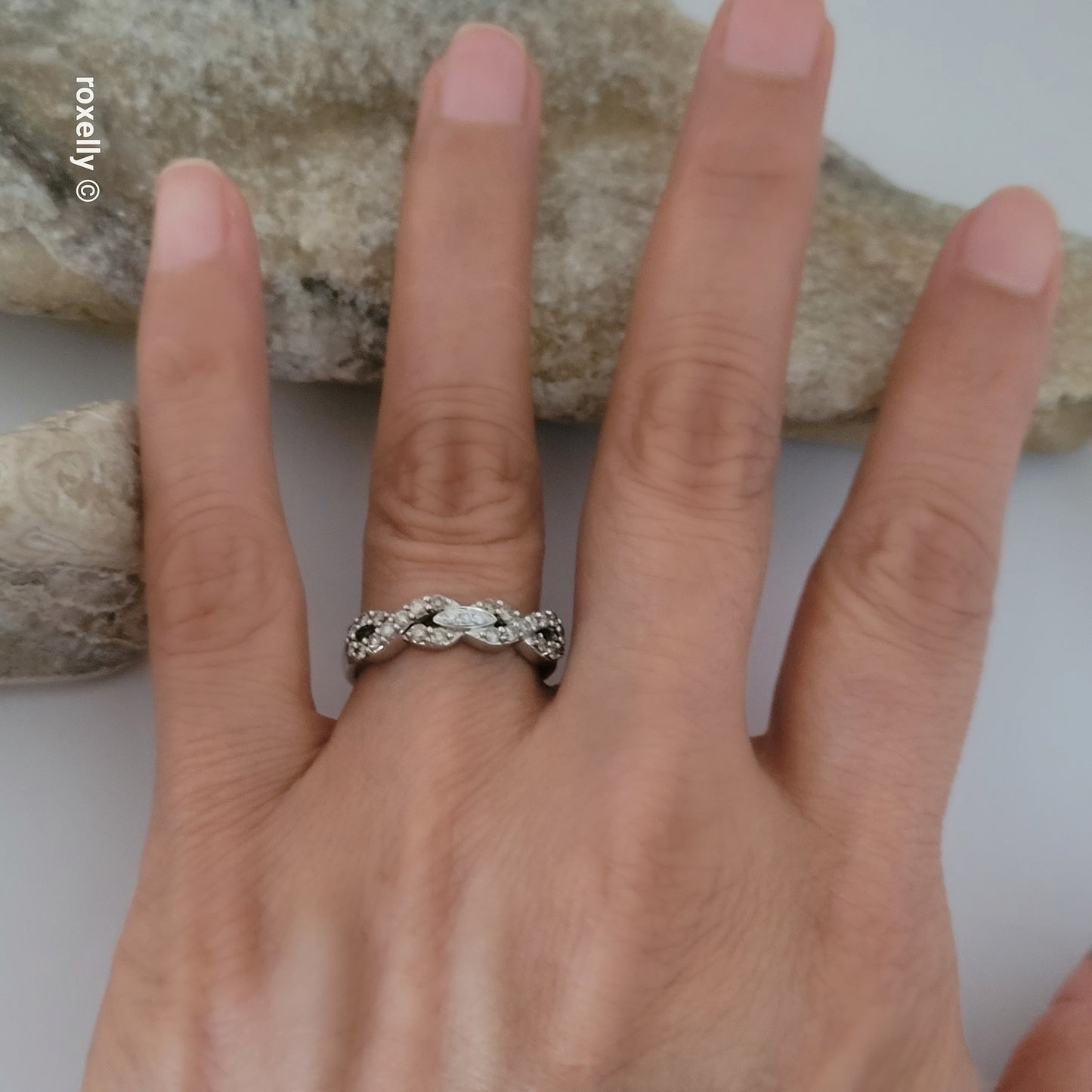 LeVian 14K White Gold Chocolate & Vanilla Diamond Infinity Ring Size 6.5 - Solid Gold!