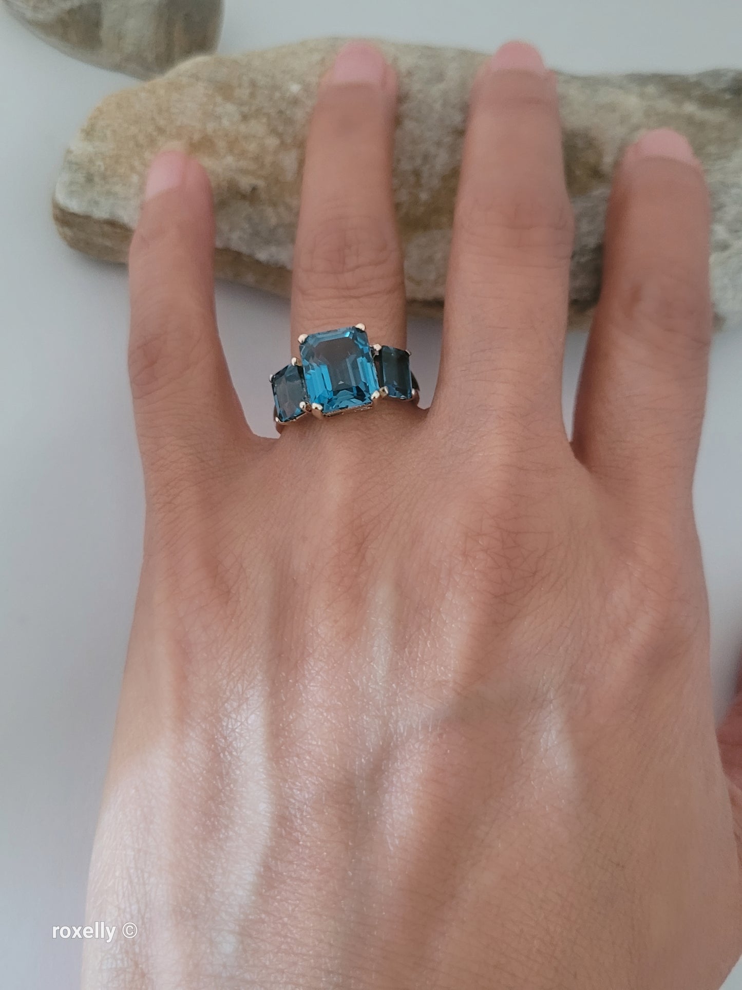 10K Yellow Gold London Blue Topaz Cocktail Ring Size 6.75, Solid Gold