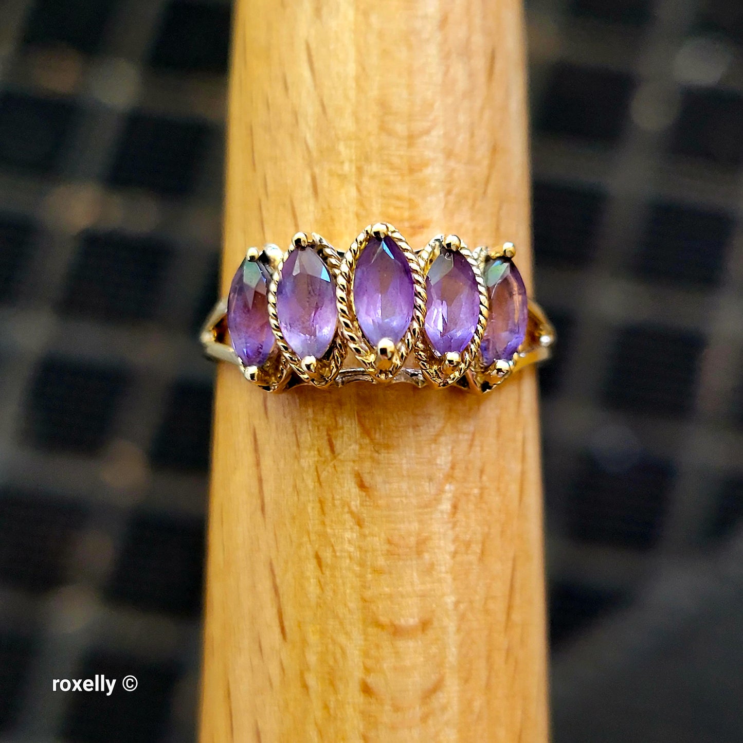 10K Yellow Gold Amethyst Tiara Design Ring Size 8, Solid Gold!
