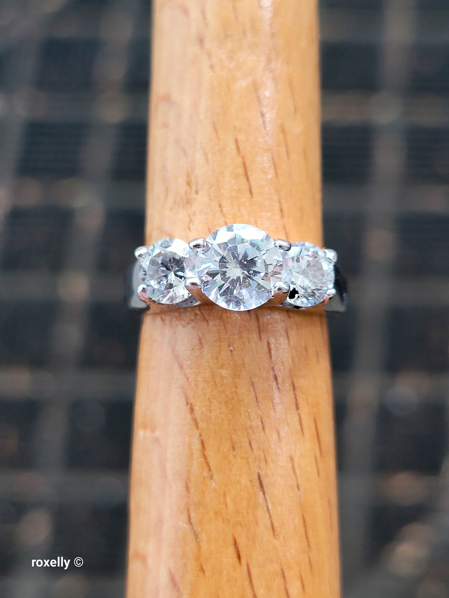 10K White Gold Cubic Zirconia Cocktail Ring Size 4.5, Solid Gold!