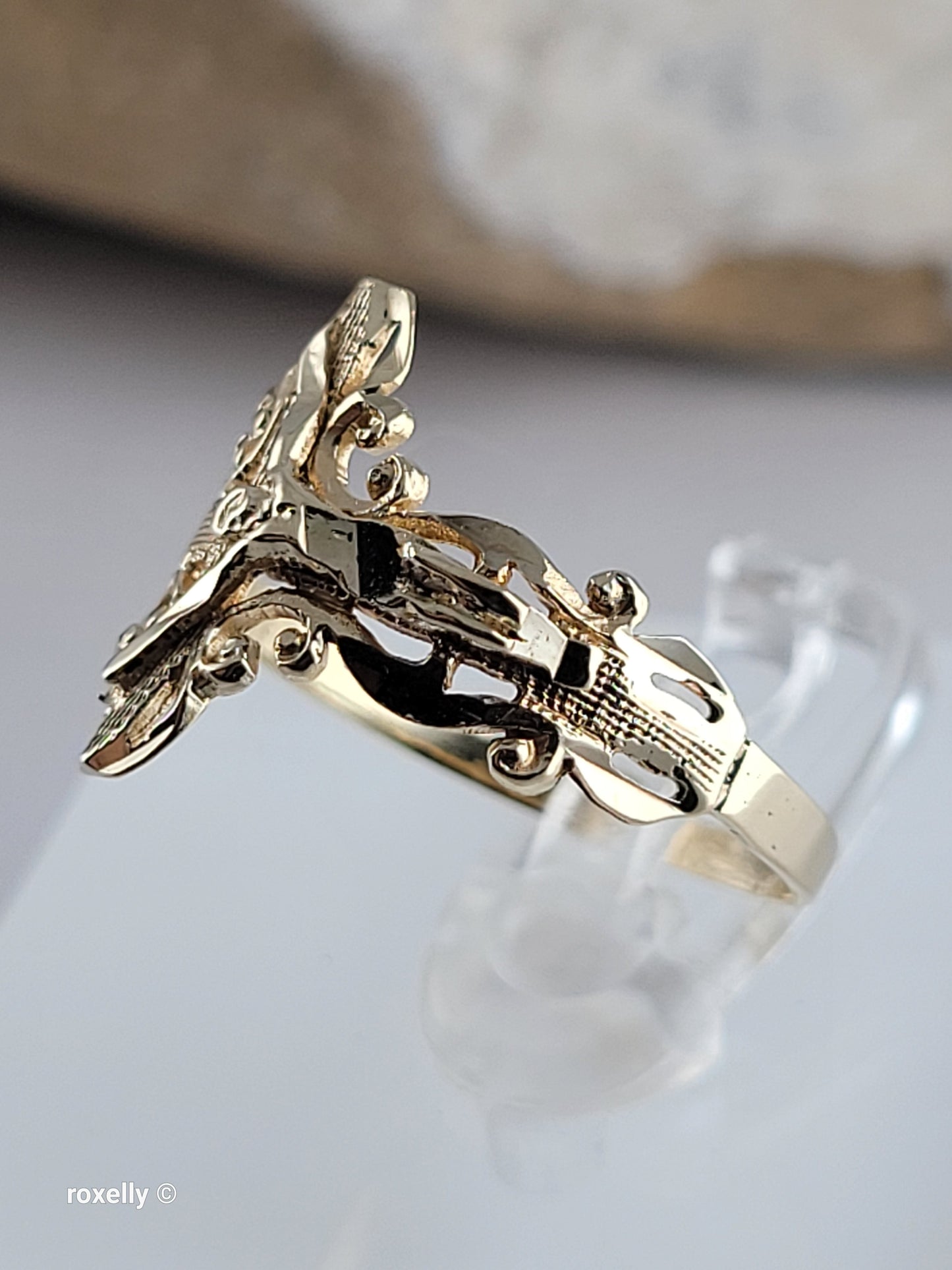 10K Yellow Gold Crucifix Design Ring, Size 6.75, Solid Gold