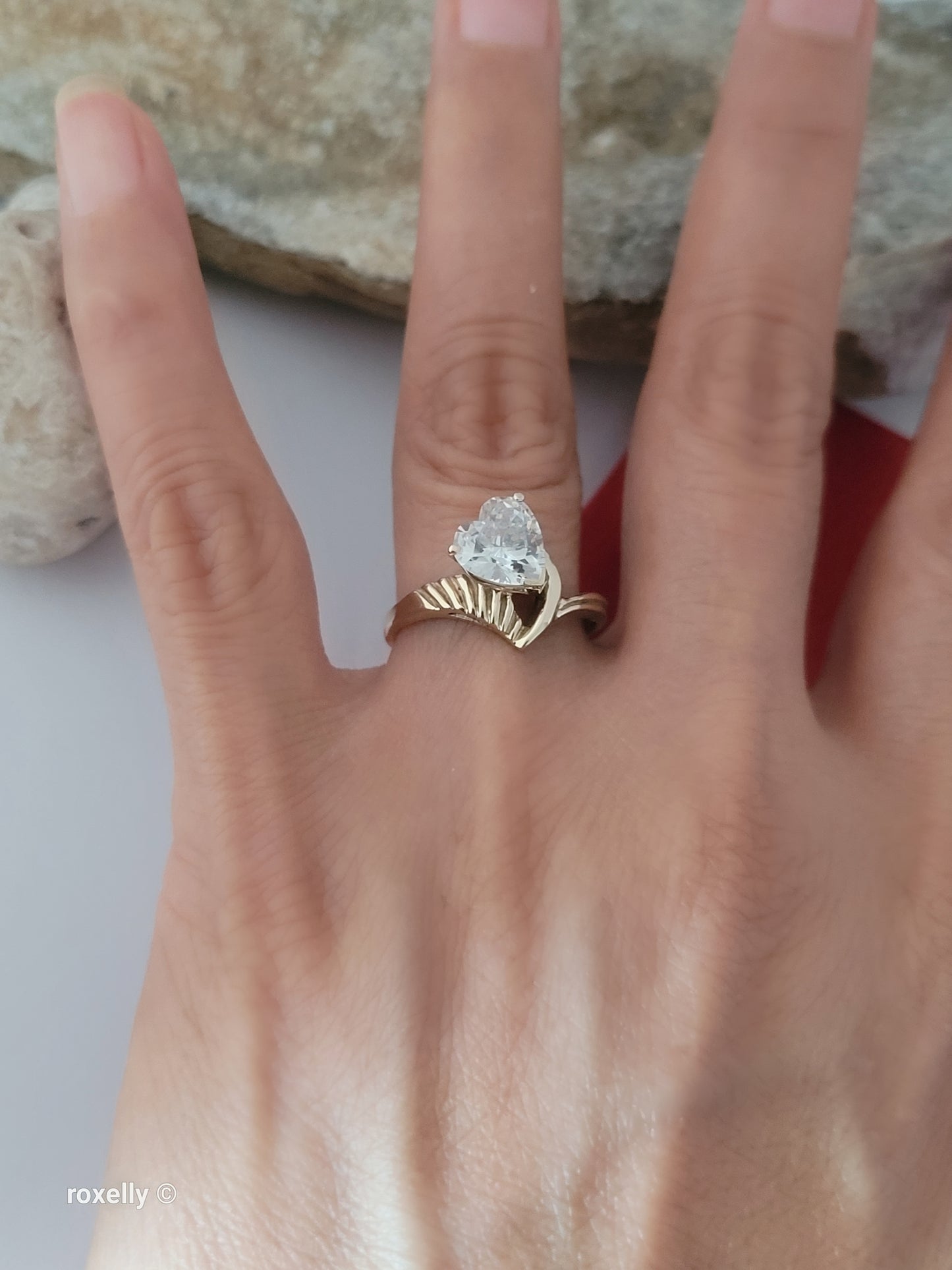 14K Yellow Gold Heart-Shaped Cubic Zirconia Ring Size 7.75, Solid Gold!