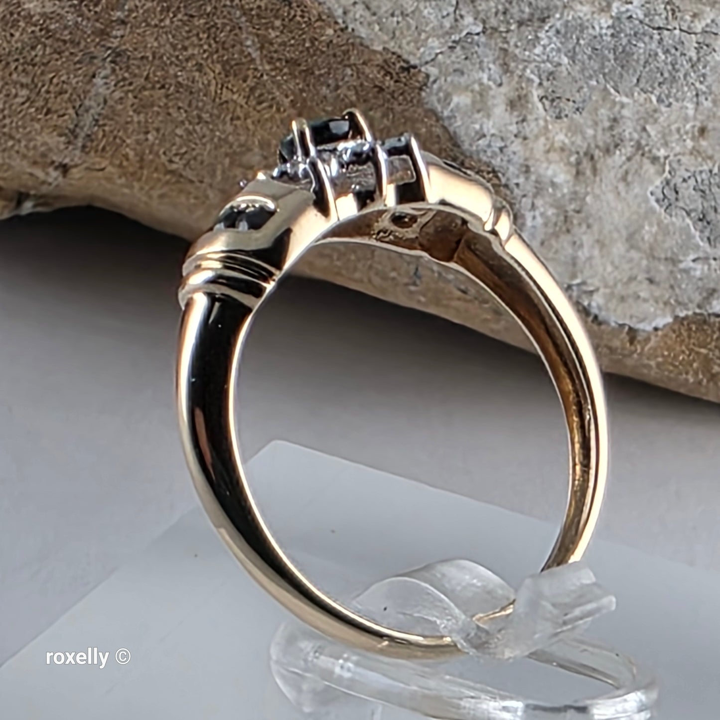 10K Yellow Gold Sapphires and Genuine Diamond Ring Size 7, Solid Gold!